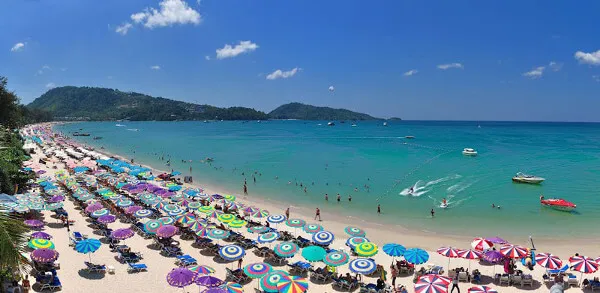 Patong beach crowded